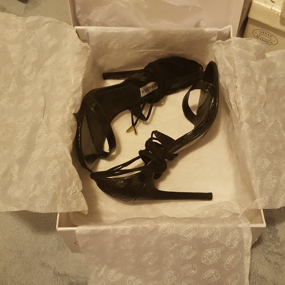 Steve Madden Presidnt Women's Size 7W Black Stiletto Sandals